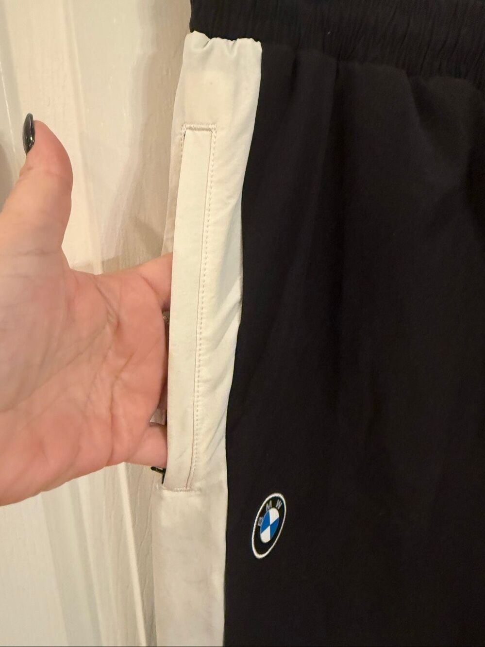 Puma Motorsport BMW Black & White Track Pant Sz L NWT - Picture 4 of 10